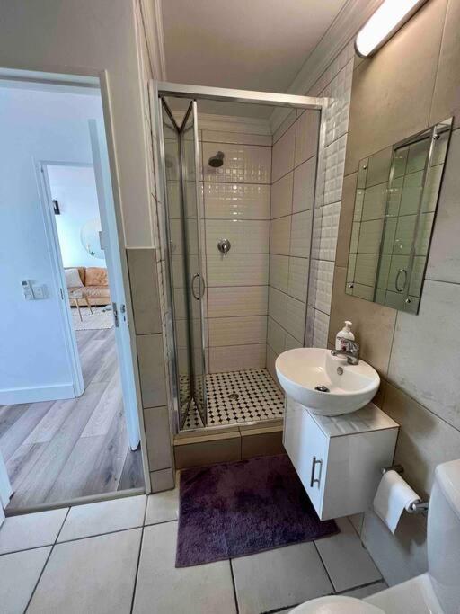 Modern, Trendy And Comfortable 2 Bedroom Apartment In Cape Town Luaran gambar