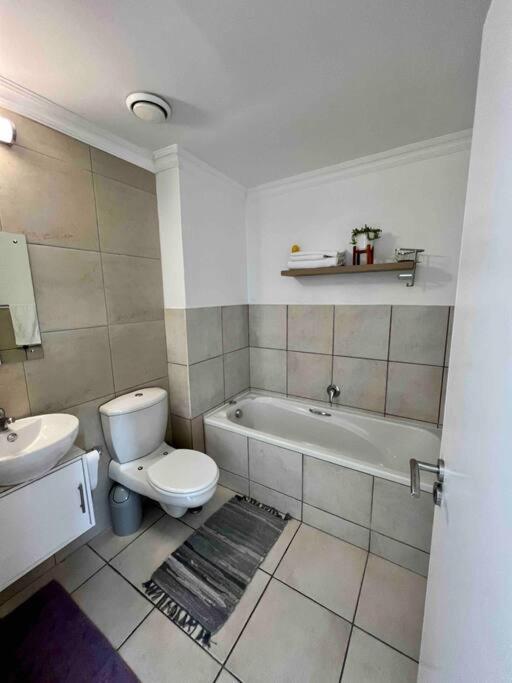 Modern, Trendy And Comfortable 2 Bedroom Apartment In Cape Town Luaran gambar