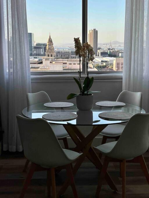 Modern, Trendy And Comfortable 2 Bedroom Apartment In Cape Town Luaran gambar