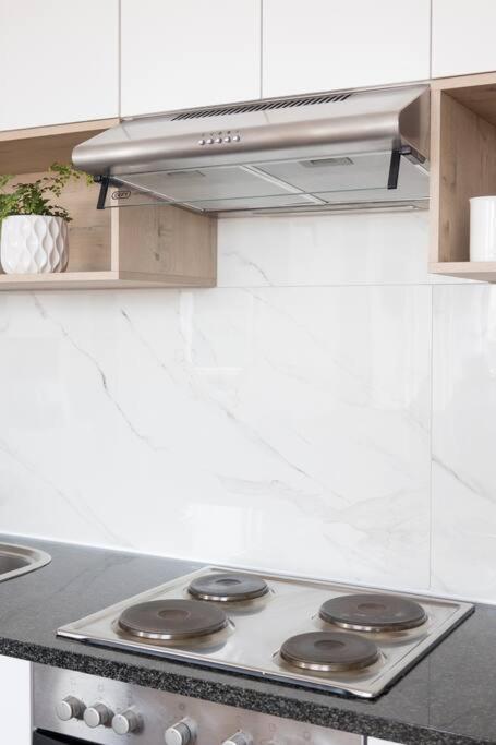 Modern, Trendy And Comfortable 2 Bedroom Apartment In Cape Town Luaran gambar