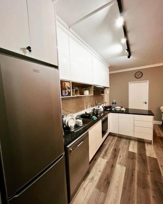Modern, Trendy And Comfortable 2 Bedroom Apartment In Cape Town Luaran gambar